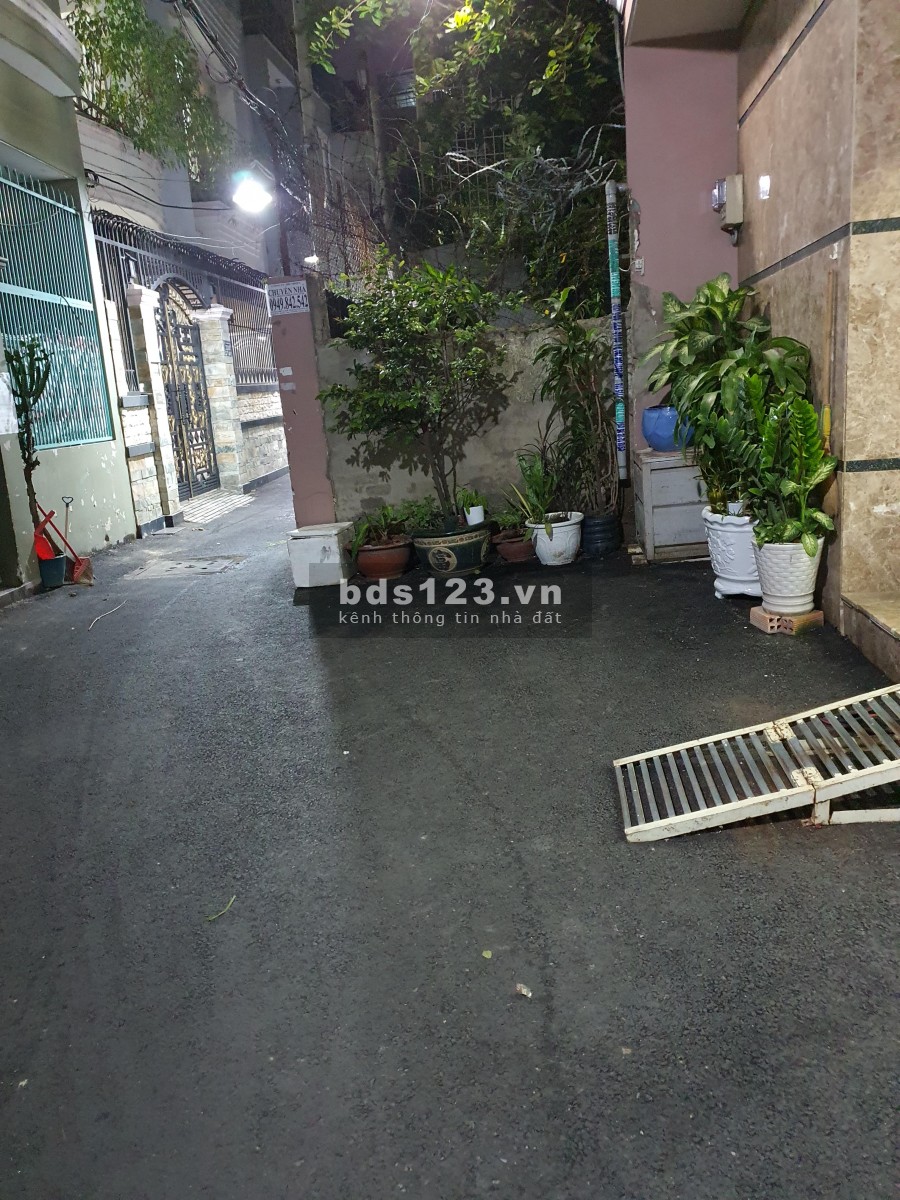 Bán nhà xe hơi đỗ cửa phường 6 Bình Thạnh 5,7 tỷ.