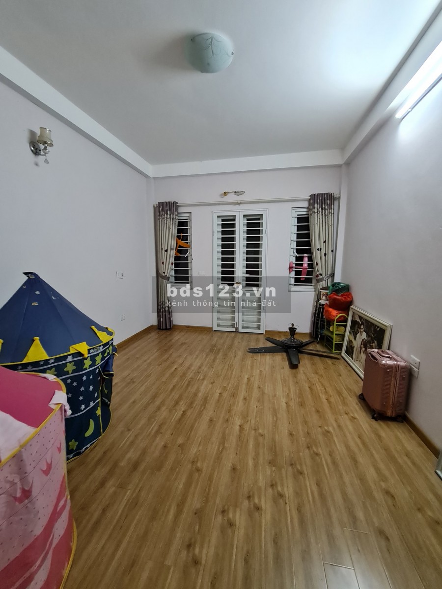 Oto đỗ cửa, 264 Ngọc Thụy Long Biên 32m2 MTx4m 4T hướng ĐN