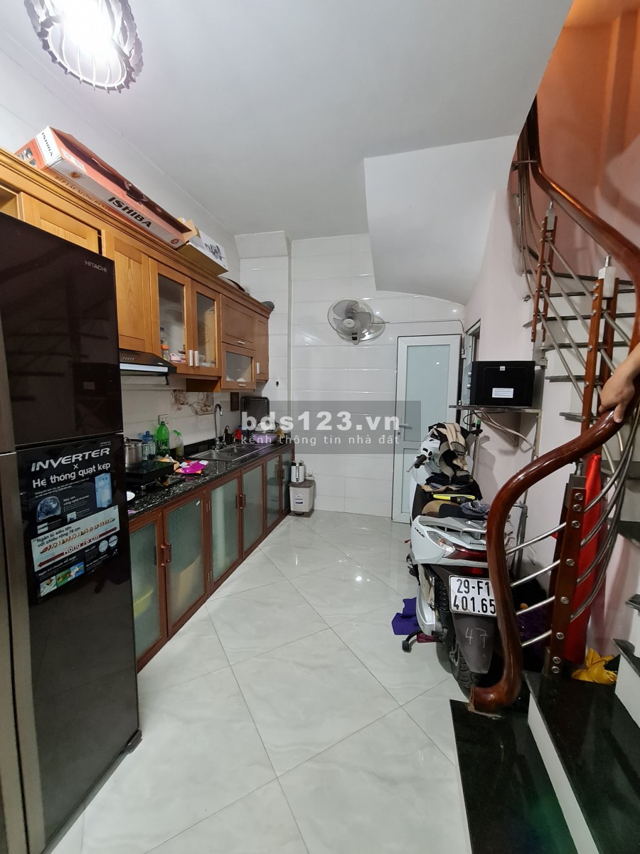 Oto đỗ cửa, 264 Ngọc Thụy Long Biên 32m2 MTx4m 4T hướng ĐN