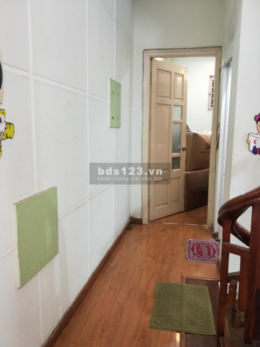 Hiếm ngay gần đường lớn Cầu Giấy, gần phố 5 tầng nhỉnh 4 tỷ