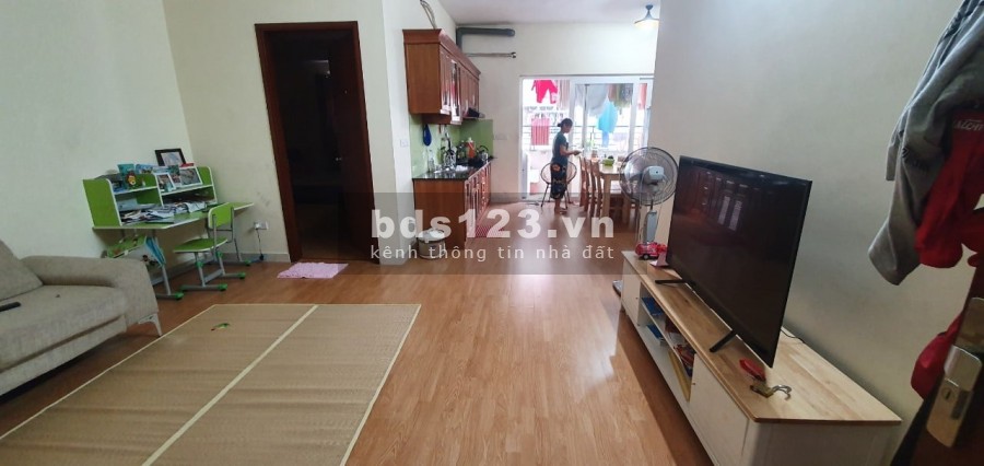 Bán căn tầng thấp CT2 Nam Đô 89m2 2 tỷ 3