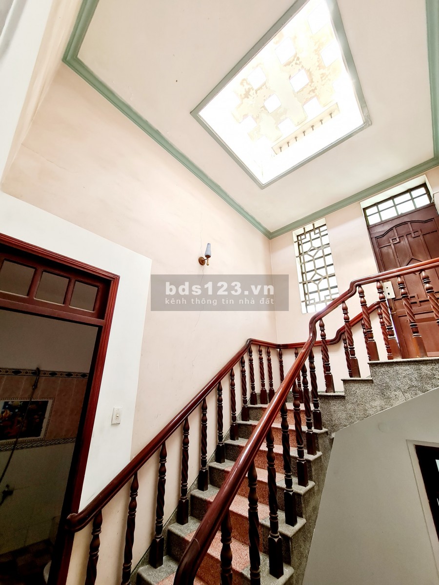 Bán mặt bằng kinh doanh Lê Đức Thọ 110m2 giá chỉ nhỉnh 120tr 1 m2