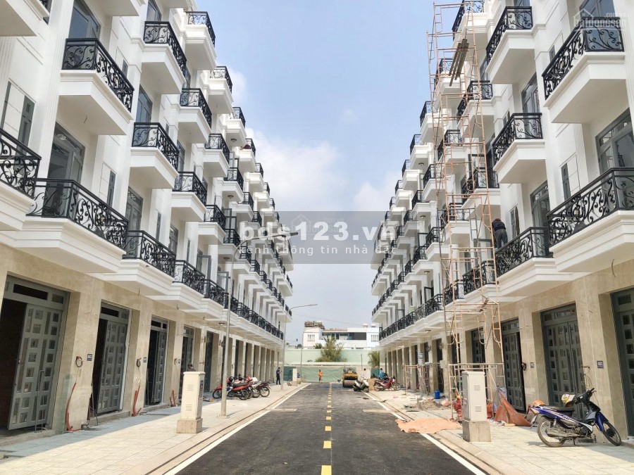 Nhà Phố Cao Cấp Xây Mới Gần Bến Xe Quận 8 TPHCM