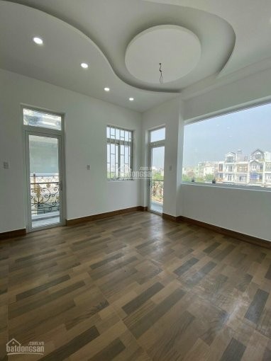 Nhà Phố Cao Cấp Xây Mới Gần Bến Xe Quận 8 TPHCM