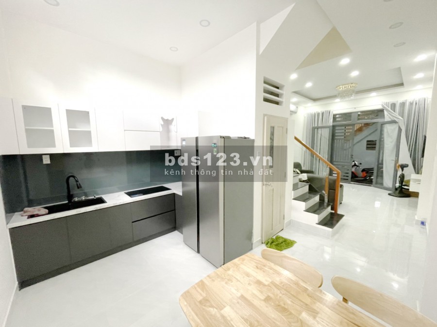 Nhà đẹp lung linh hẻm141 Tám Danh P4Q8 (SH hoàn công) Full nội thất