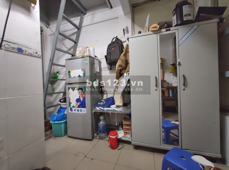 Nam ở ghép Bùi Văn Ba Quận 7 Khu chế xuất tân thuận