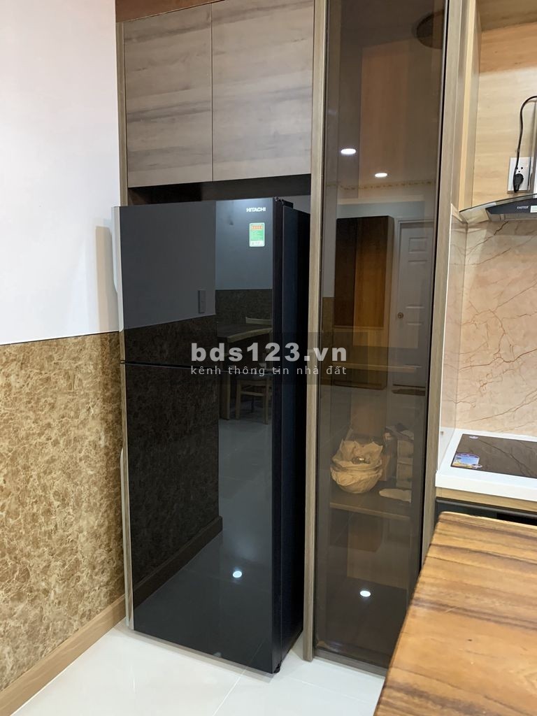 Cần cho thuê căn hộ Central premium Q8, DT 80m2, 2 phòng ngủ, 2WC, nhà sạch đẹp, thoáng mát, trang bị nội thất đầy đủ
