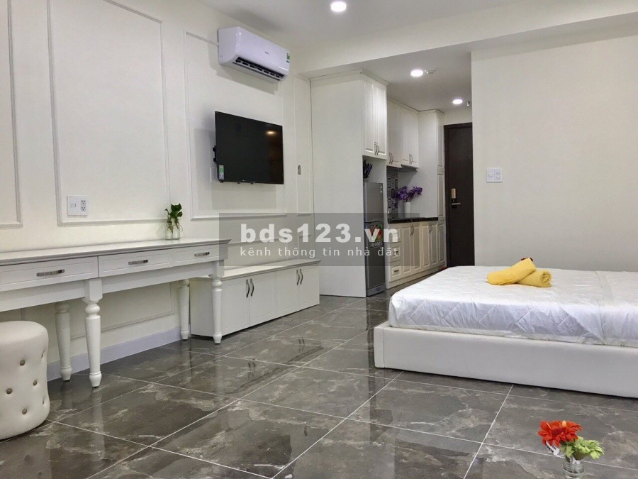 Bán gấp căn hộ Orchard Park View giá 2.18 tỷ / 37m FULL NT cao cấp để ở, gọi 0902.751568 xem nhà