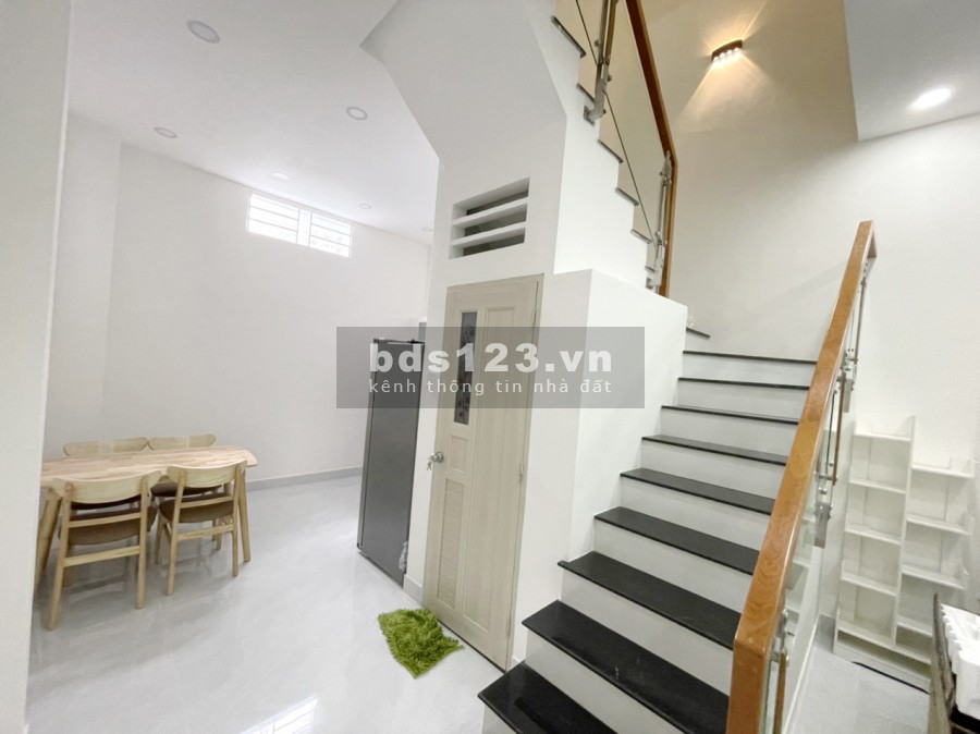 Nhà đẹp lung linh hẻm141 Tám Danh P4Q8 (SH hoàn công) Full nội thất