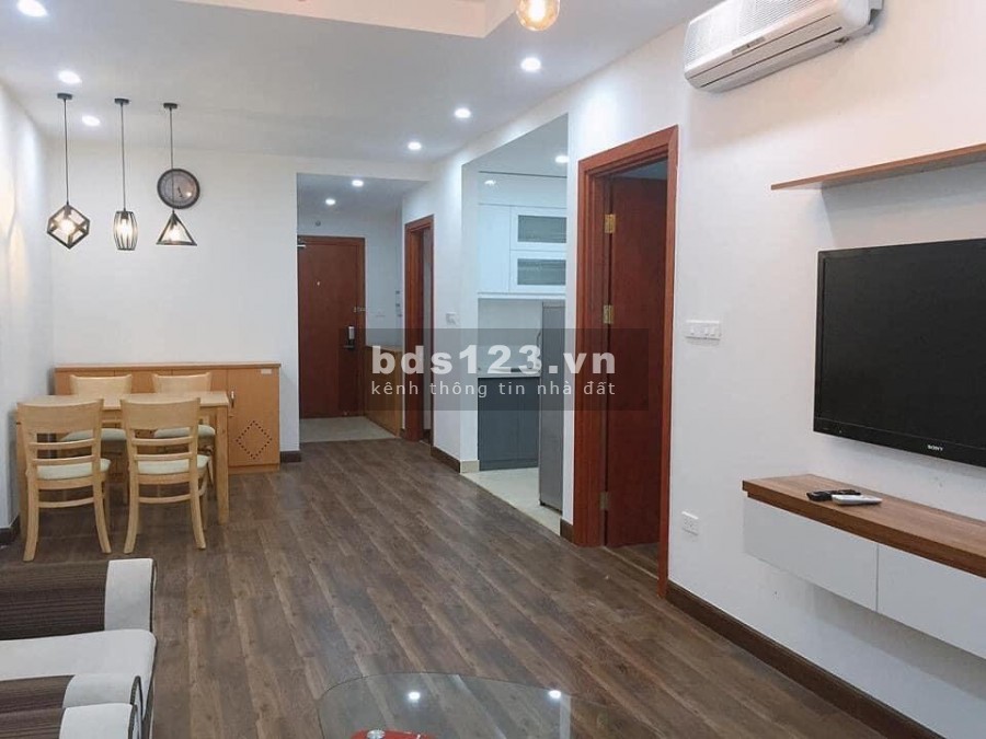 Bán nhanh căn 2 ngủ 78m2 giá chỉ 2.2 tỷ, đầy đủ nội thất.