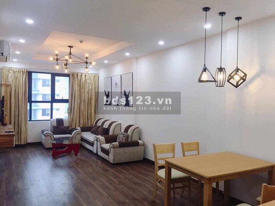 Bán nhanh căn 2 ngủ 78m2 giá chỉ 2.2 tỷ, đầy đủ nội thất.