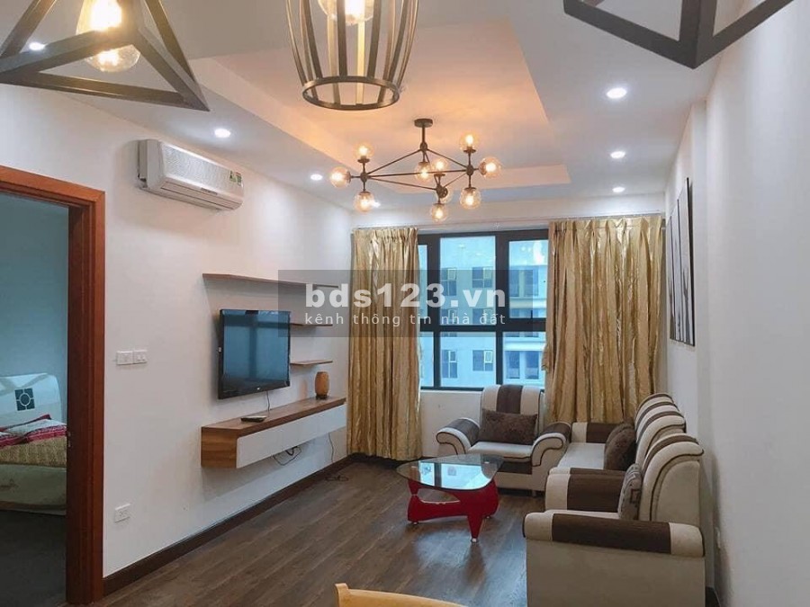 Bán nhanh căn 2 ngủ 78m2 giá chỉ 2.2 tỷ, đầy đủ nội thất.