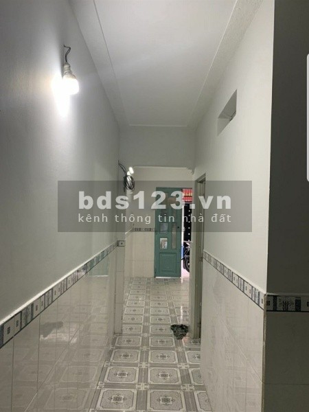 Nhà 1 trệt, 1 lầu, 3 phòng ngủ giá 8tr khu Him Lam, Quận 7