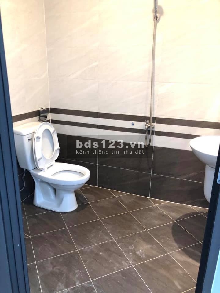 Nhà mới xây Hồng Lạc Tân Bình, 95m2 xe hơi ngủ trong nhà 7.8 tỷ