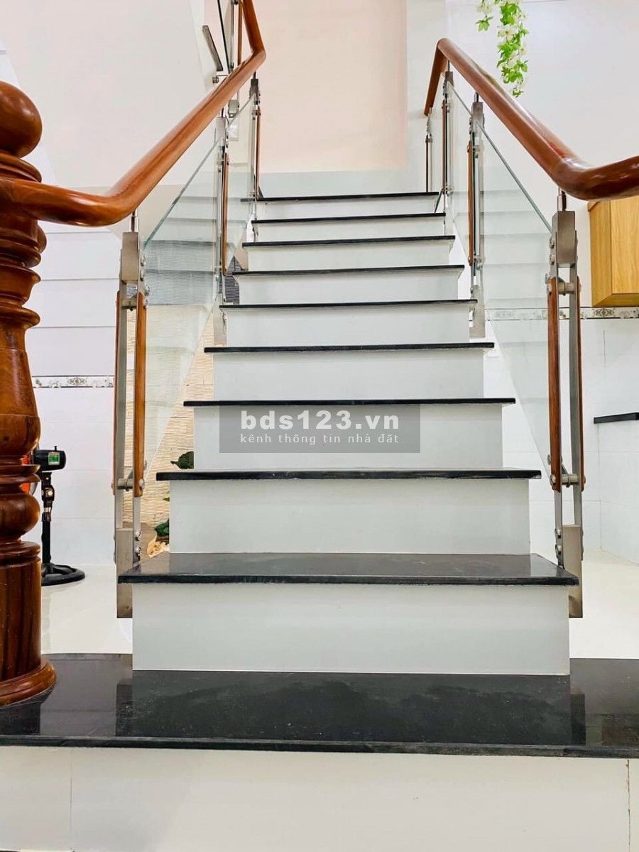 NHÀ 1 TRỆT 2 LẦU SHR (4x28)CHỈ 1ty4 Nhận Nhà ở ngay, ngân hàng hỗ trợ trong 30 năm