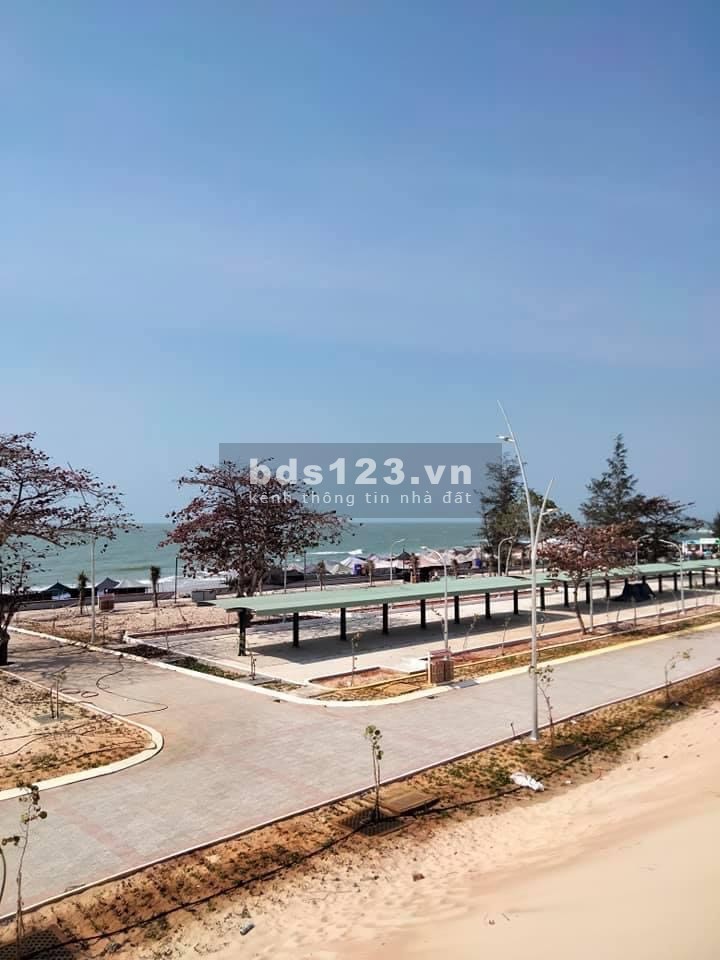 Bán đất trung tâm Hồ Tràm, Xuyên Mộc, cách chợ đêm 1.8km , giá 15tr/m2, SHR , Xd tự do