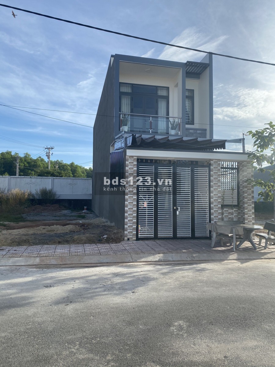Chính chủ bán gấp 2 lô đất ngay khu đô thị, liền kề khu công nghiệp và các trường đại học
