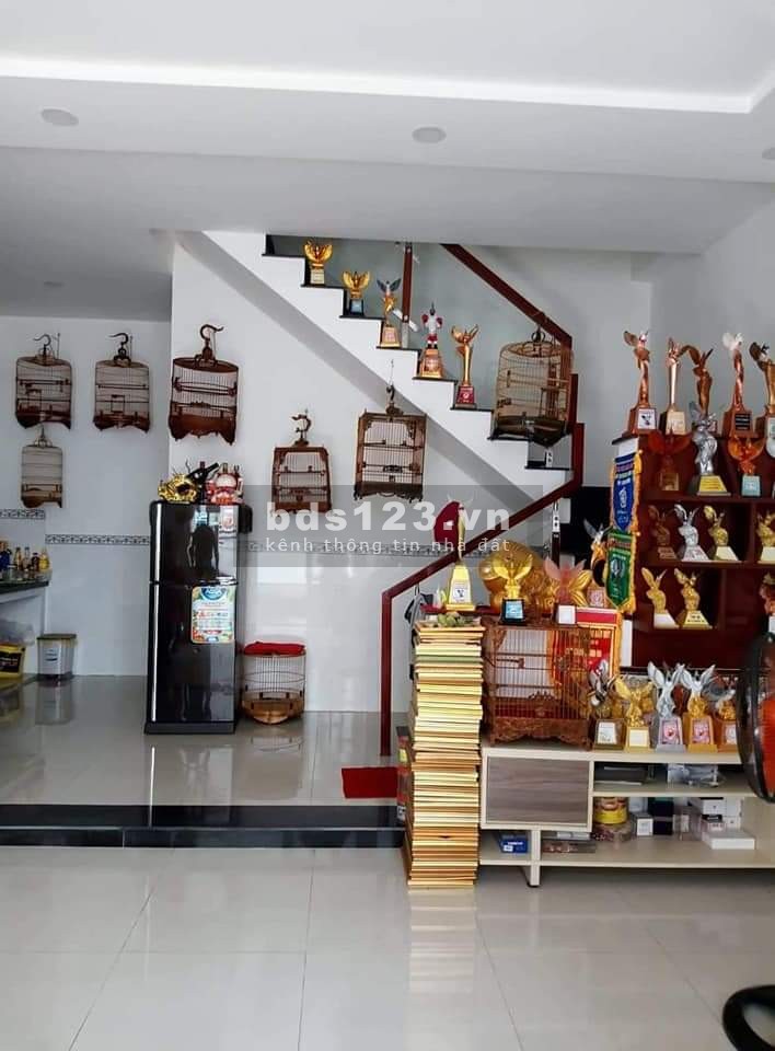 Cần tiền gấp bán nhà Quận 10 Nguyễn Kim 80m2 chỉ 7.5 tỷ - 4 tầng