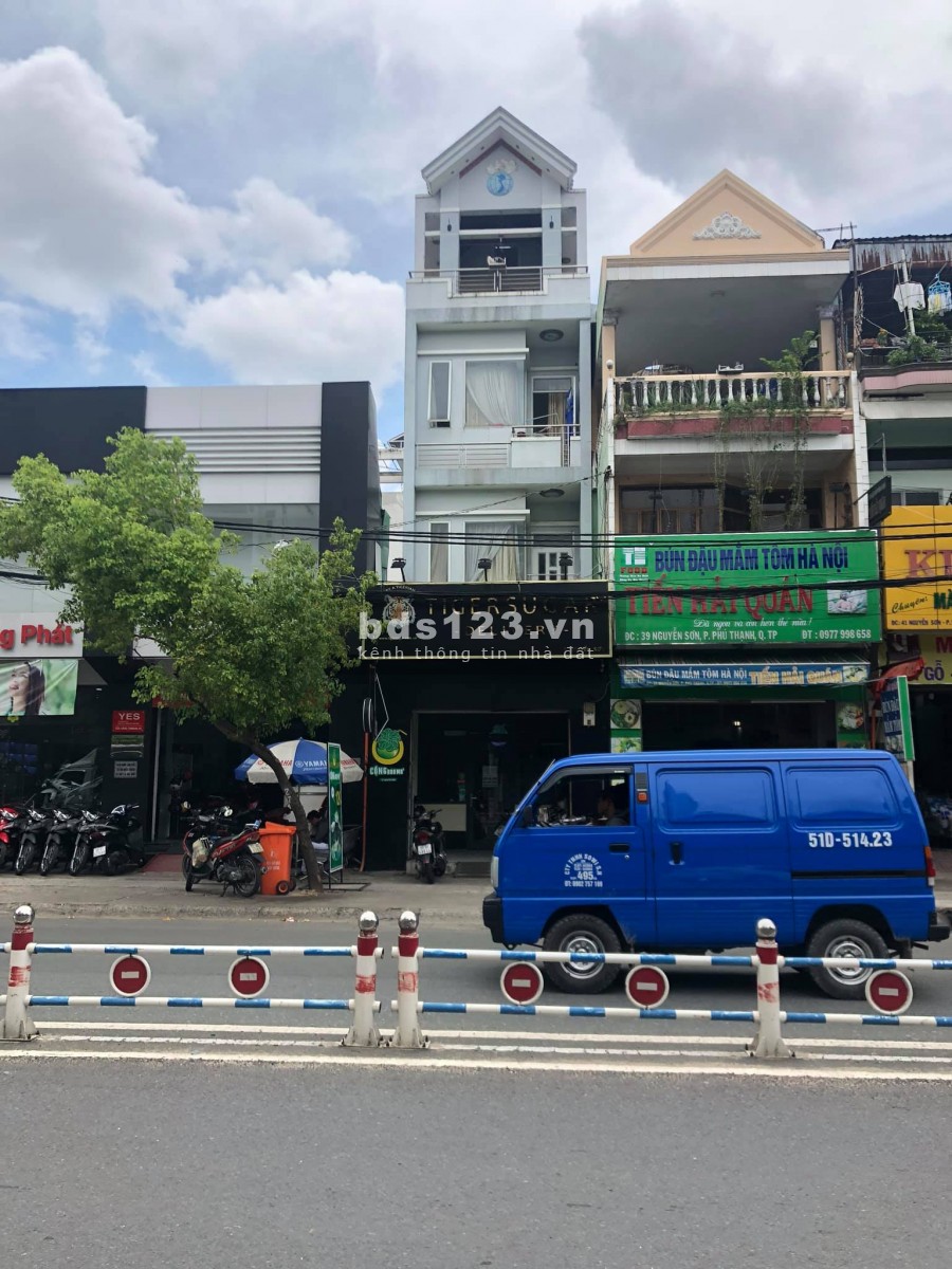 Kẹt tiền bán gấp MTKD Nguyễn Sơn-3 Lầu-DT:4x24m-18,5 tỷ