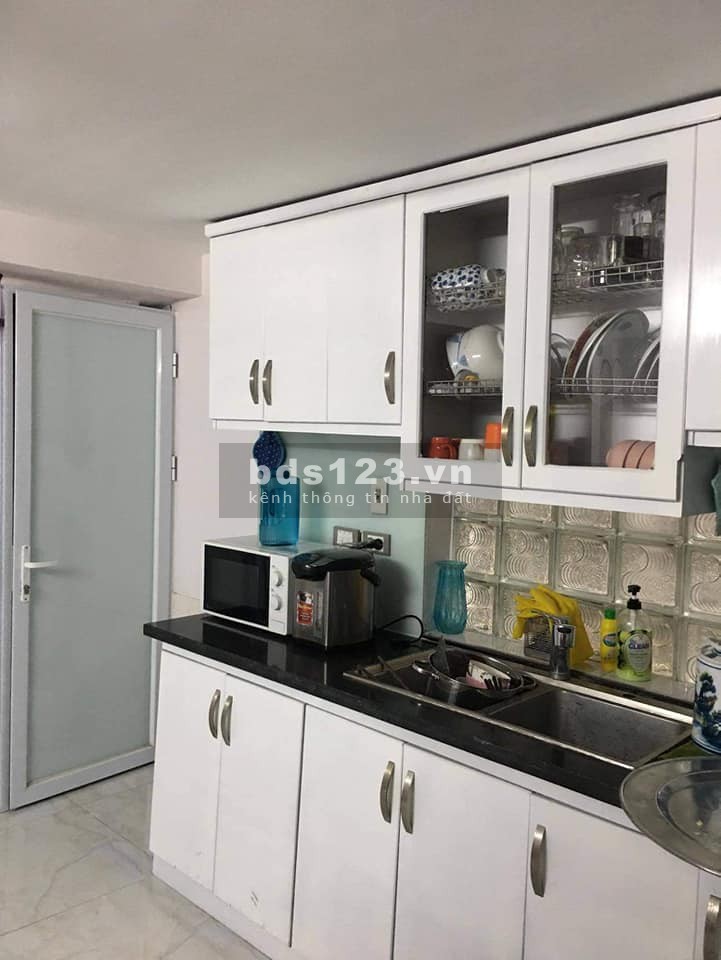Nhà phố Lương Đình Của, 3 mặt thóang, kinh doanh tạp hóa.