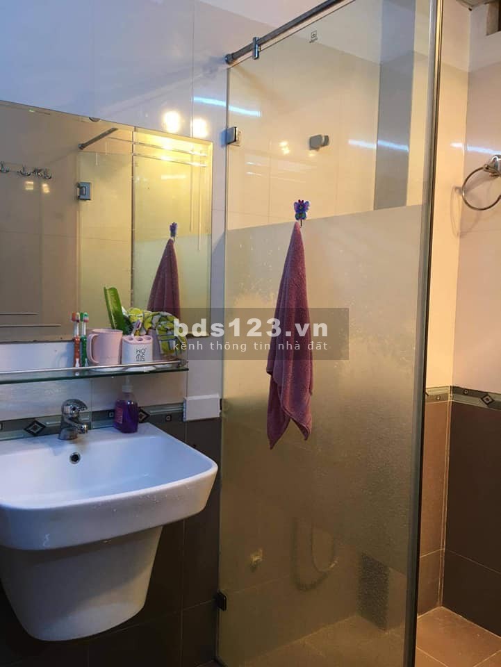 Nhà phố Lương Đình Của, 3 mặt thóang, kinh doanh tạp hóa.