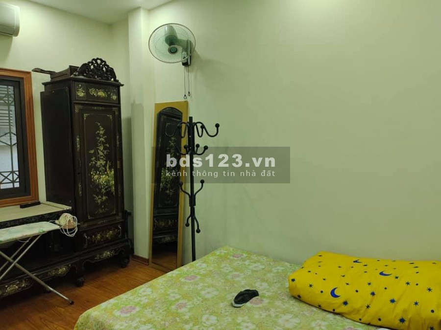 Do chuyển công tác nên bán nhà ô tô qua, dt 58m, 5,5 tầng, sổ vông đét, giá hơn 6 tỷ