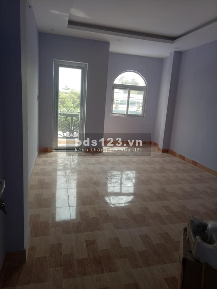 Chính chủ cần bán nhà mặt tiền kinh doanh ngay chợ