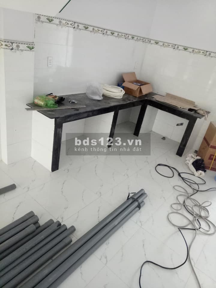 Chính chủ cần bán nhà mặt tiền kinh doanh ngay chợ