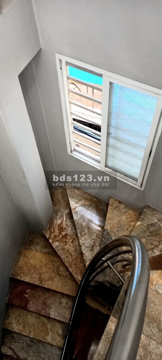 Mặt ngõ 47 Khương Trung, 37m2 * 4T, kinh doanh, ngõ thông, giá 3,2 tỷ.