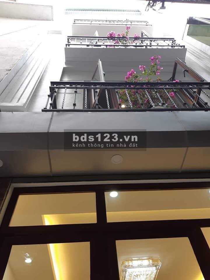Nhà gần đường Sa Đôi 34M 5 Tầng ô tô gần trước nhà thoáng gần Mỹ Đình,Hà Đông 2,5 tỷ