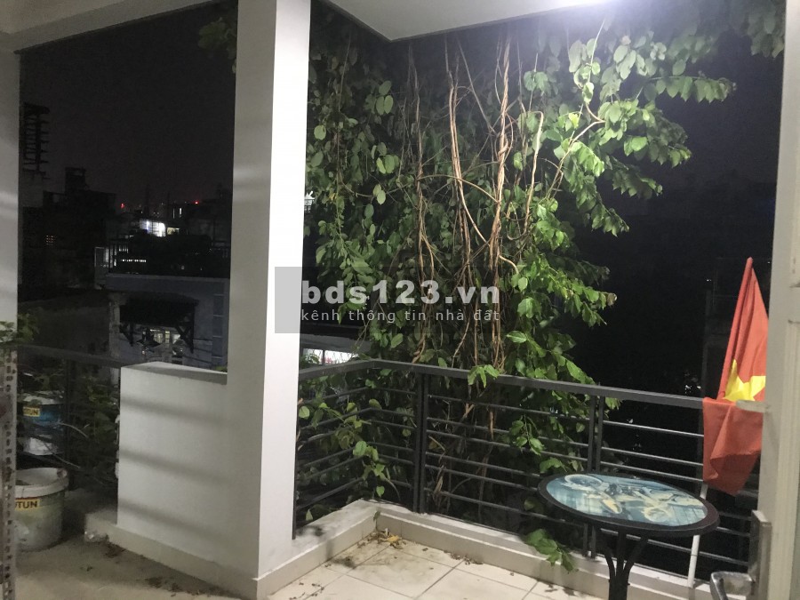 Cho thuê nhà nc Quận 3 tiện ở kinh doanh