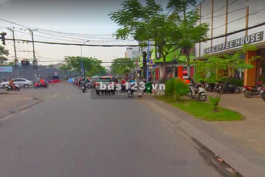 Bán đất MT Đồng Đen, P14, Tân Bình, sổ riêng sang tên ngay, Giá chỉ 3.8 tỷ