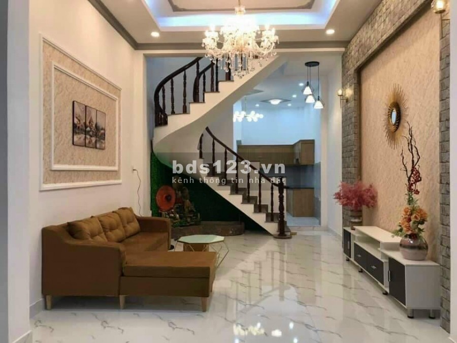 Nhà GIẢM MẠNH, Ngô Quyền, Quận 10, 80m2, 4 Tầng, chỉ với 7.5 tỷ.(Thương Lượng).