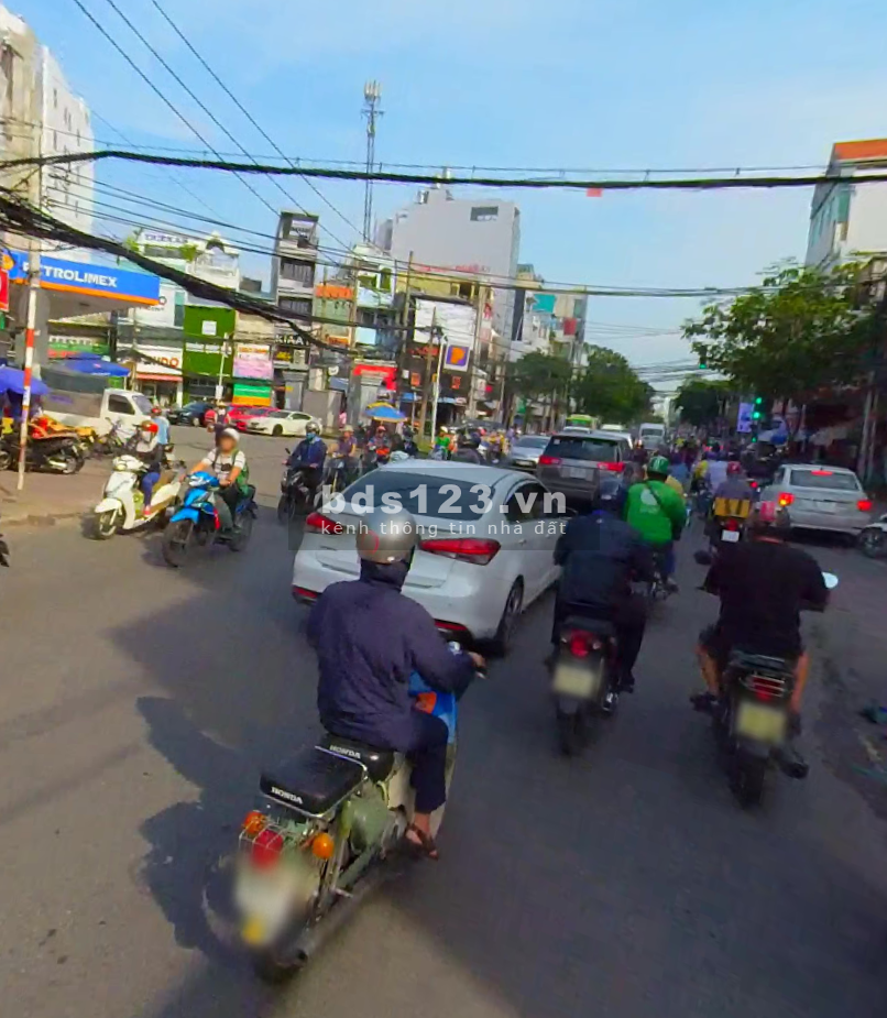 Cho thuê mặt tiền Lê Văn Sỹ, Quận 3. Gía 25 triệu