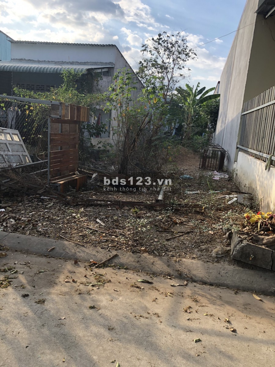 BÁN NHÀ TRỌ 32 PHÒNG VÀ 100M2 ĐẤT THỔ CƯ, SỔ HỒNG RIÊNG NGAY KCN HÀN - NHẬT Ở BÌNH DƯƠNG