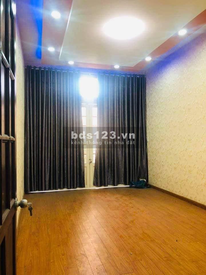 Nhà Mặt tiền, Lạc Long Quân, Quận 11, 40 m2, 3 tầng chỉ 8 tỷ 15