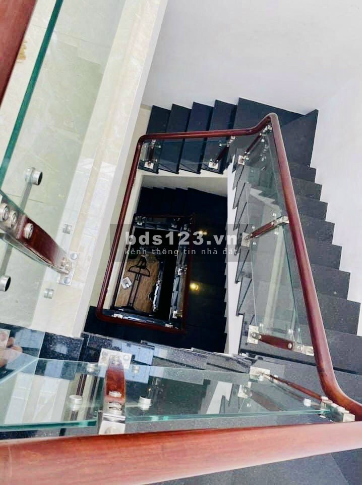 Bán Nhà MT Đẹp Đường Lê Duẩn, Phước Nguyên, TP Bà Rịa