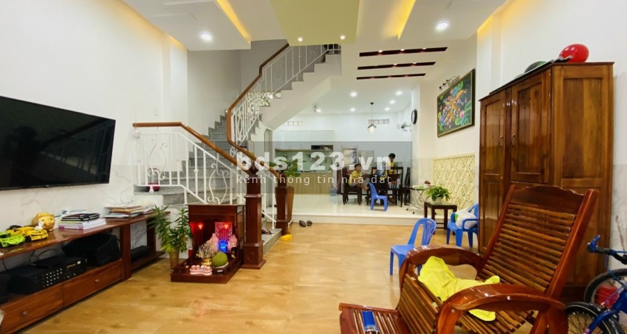Nhà mặt tiền Lê Trọng Tấn, 6x20m, ngay ĐH Công Nghệ TP. 10,9 tỷ