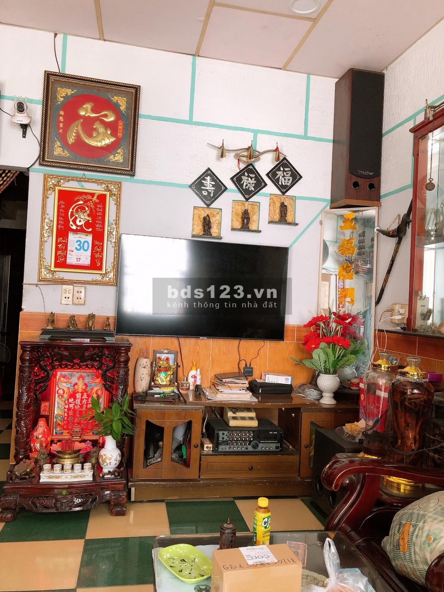 Bán Nhà Đường Lạc Long Quân Phường 8 - 65m2 – Giá Rẻ