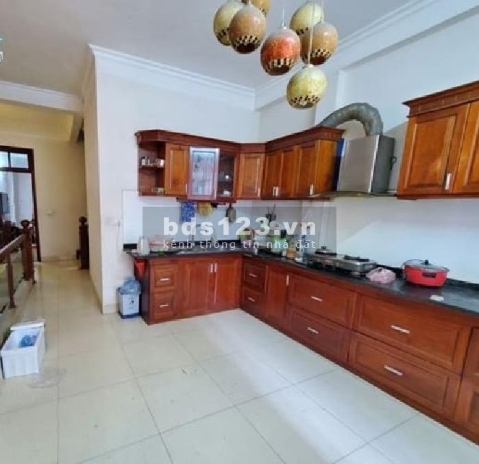 Bán nhà đường Tạ Uyên, 70m2, 5 tầng, 20PN, giá chỉ nhỉnh 7 tỷ.