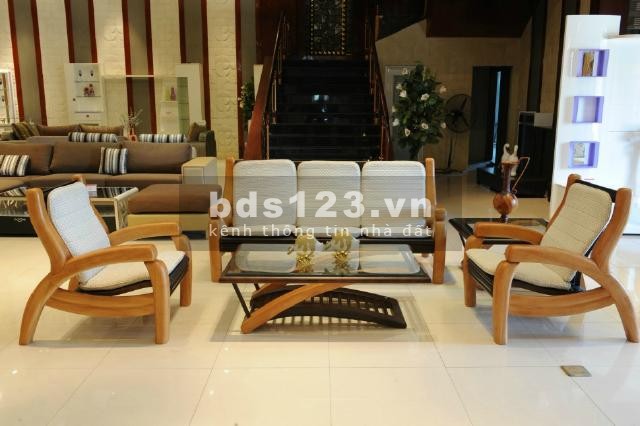 Bán nhà cấp 4 mặt tiền đường Ngô Đức Kế gần trung tâm thương mại