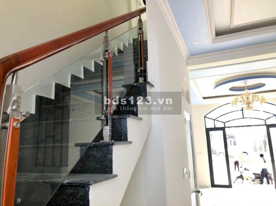 Bán Nhà phố 2 mặt tiền 1trệt, 1 lầu và dãy trọ đang cho thuê