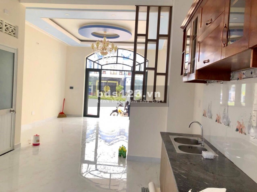 Bán Nhà phố 2 mặt tiền 1trệt, 1 lầu và dãy trọ đang cho thuê