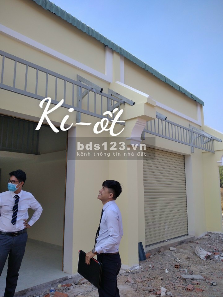 Nhà Phố BECAMEX 2 Mặt Tiền 150m2