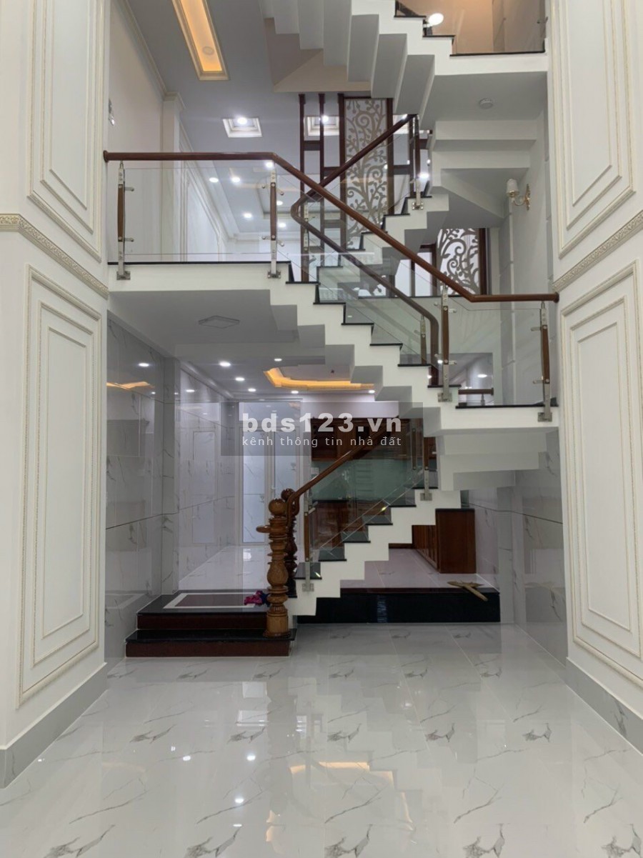 Nhà Phố Hồ Chí Minh Gần Bến Xe Quận 8 Và KDC Pegasutr