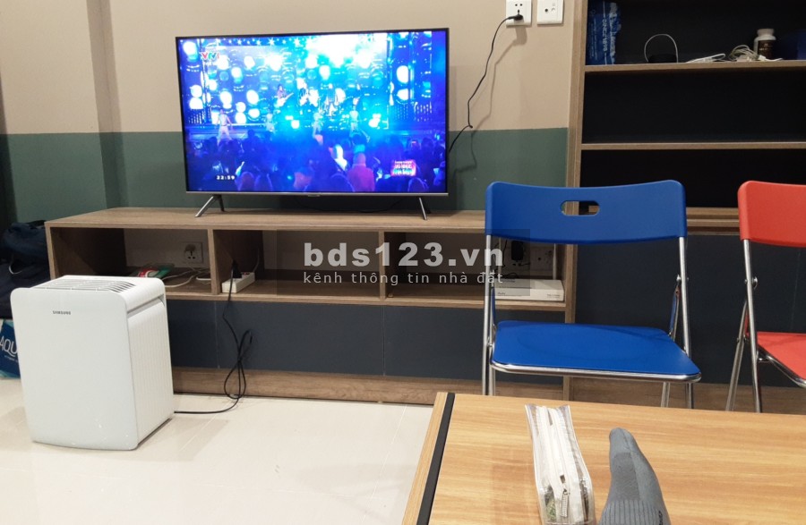 Cho thuê căn hộ TT A5 Giảng võ, mặt đường Kim mã. 5tr/M, LH: 0912173675