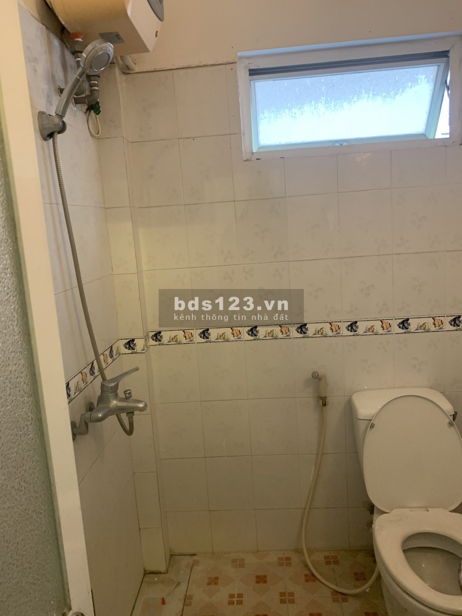 Cho thuê nhà phố Đội Cấn 30m2 x 4 tầng 3 ngủ cơ bản 8.5 triệu. Lh 0377983070