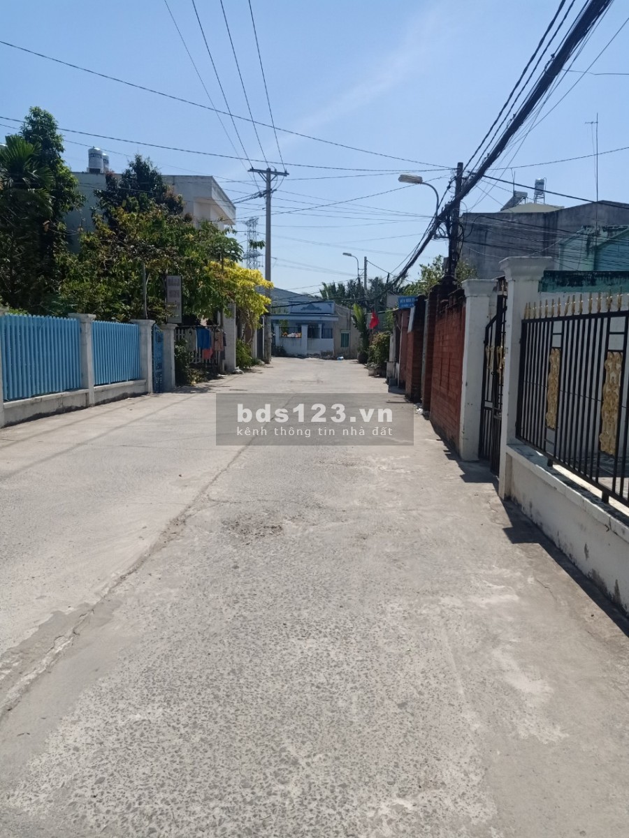 Bán dãy trọ Lê Văn Lương thu nhập 10tr/tháng Nhà Bè. Giá 3 tỷ 2