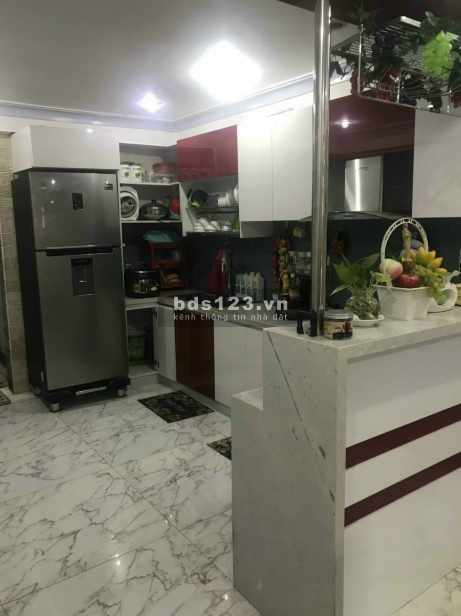 Cho thuê nhà nguyên căn đường Đồng Xoài gần chợ Hoàng Hoa Thám quận Tân Bình