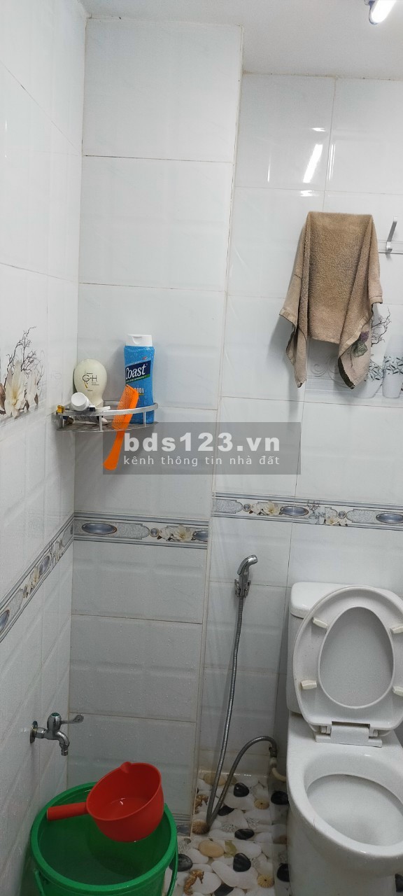 Cho thuê nhà nguyên căn đường Đồng Xoài gần chợ Hoàng Hoa Thám quận Tân Bình